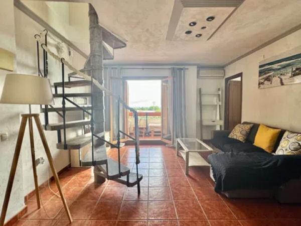 Dúplex en calle Àsia