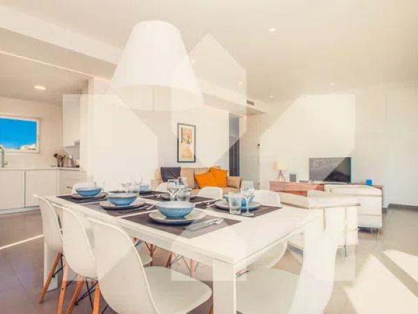 Chalet en calle Lirios