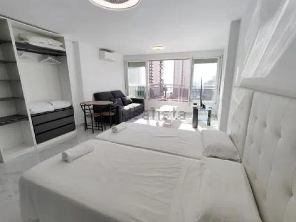 Estudio en Playa de Levante