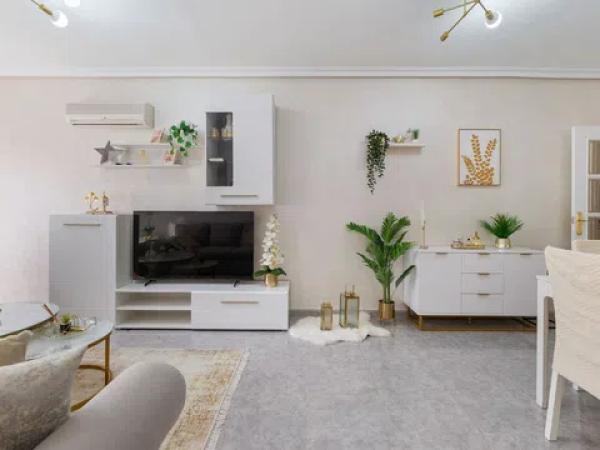 Piso en calle Diego Montesinos