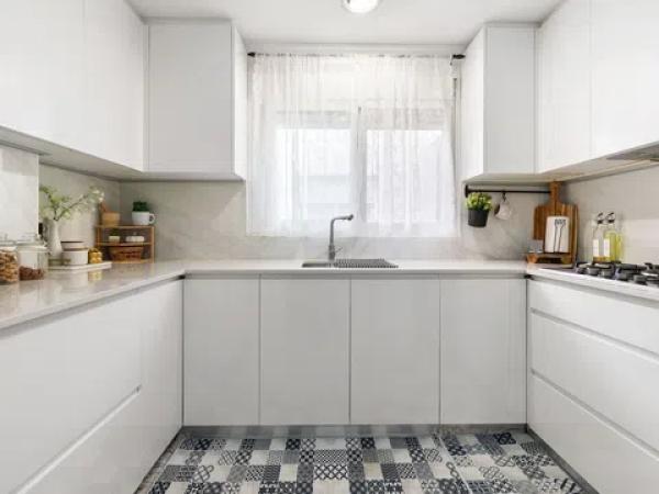 Piso en calle Diego Montesinos