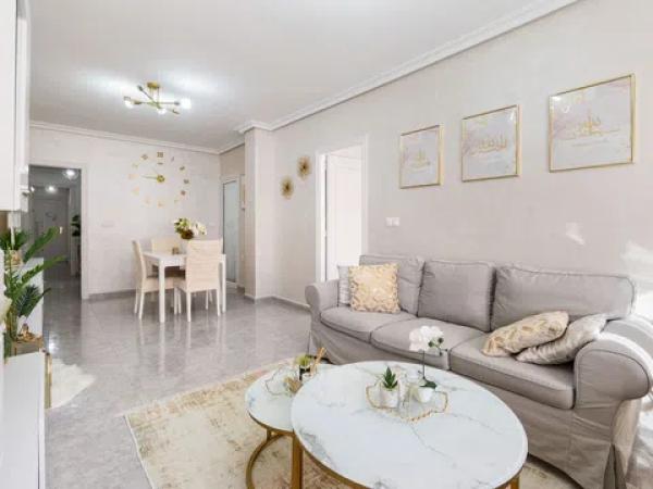 Piso en calle Diego Montesinos