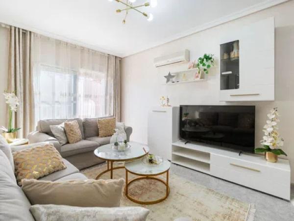 Piso en calle Diego Montesinos