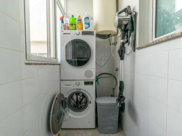 Piso en calle Diego Montesinos