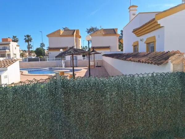 Chalet en Urbanizaciones