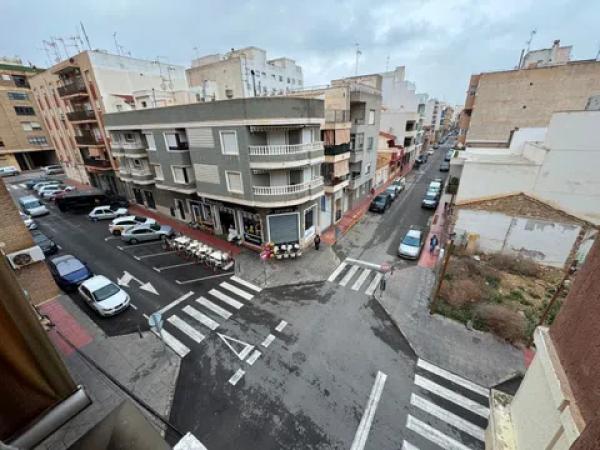 Piso en calle Miguel Hernández
