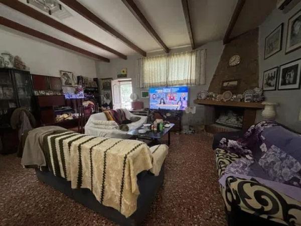 Piso en via Sense Nom