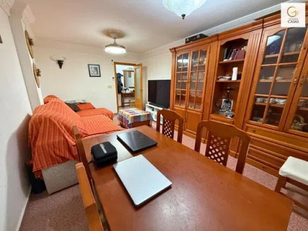 Piso en avenida Ancha de Castelar