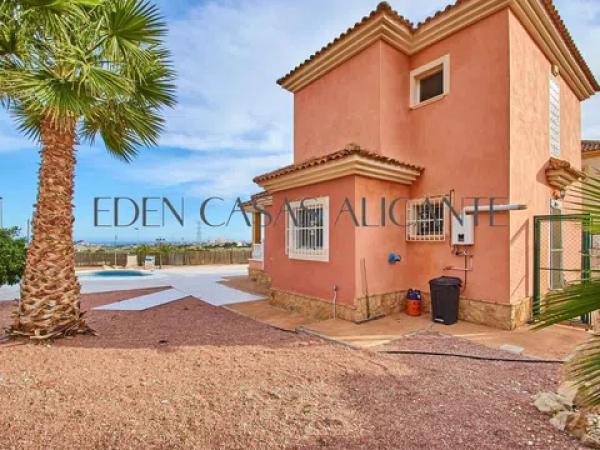 Casa independiente en calle de la Menta, 1