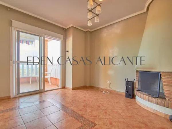 Casa independiente en calle de la Menta, 1