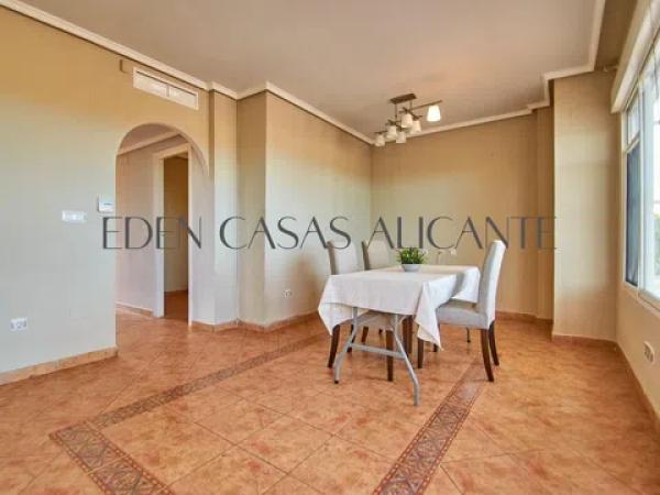 Casa independiente en calle de la Menta, 1