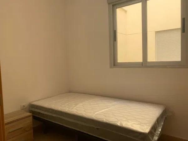 Piso en calle Benedicto Xvi, 2