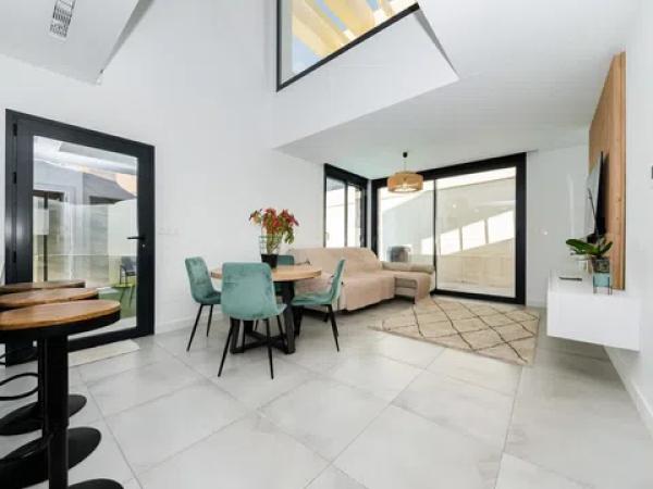 Chalet pareado en calle la Herrada s/n