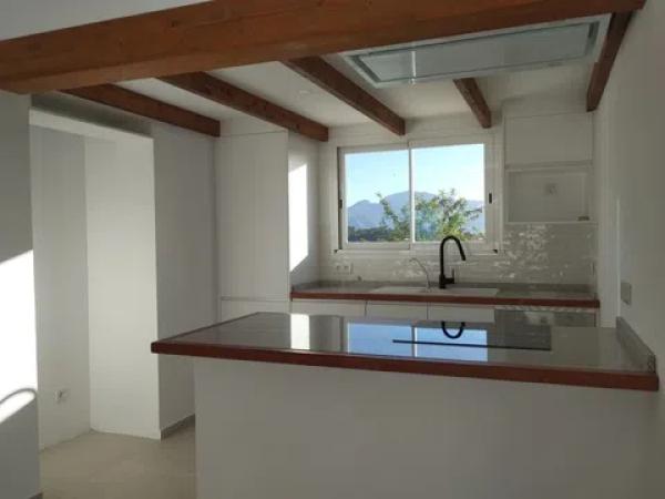 Casa independiente en calle Bruselas s/n