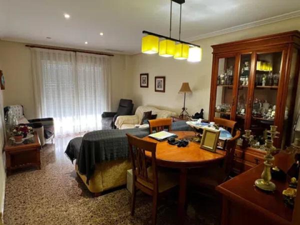 Piso en calle Fernanda Santamaría