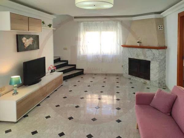 Casa de pueblo en calle de Serrella, 47