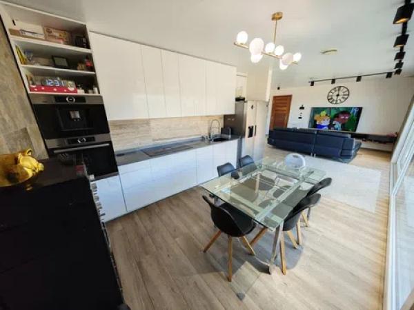 Casa independiente en Partida Maryvilla