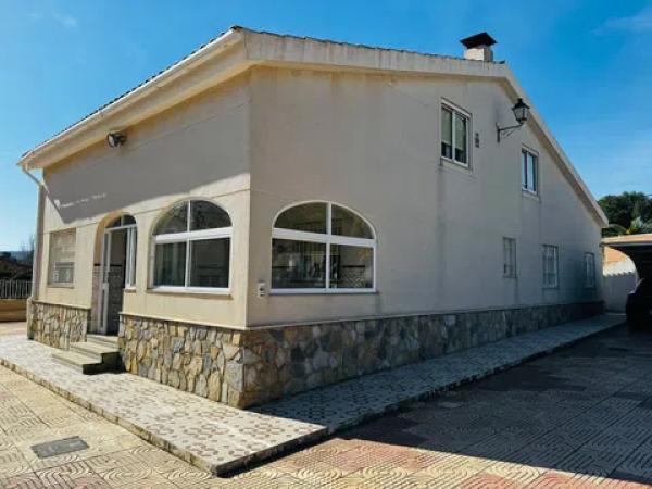 Casa independiente en carretera Elda-Sax, 20