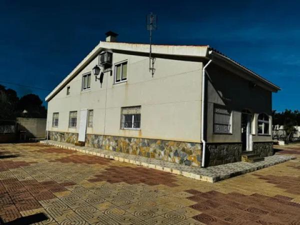Casa independiente en carretera Elda-Sax, 20