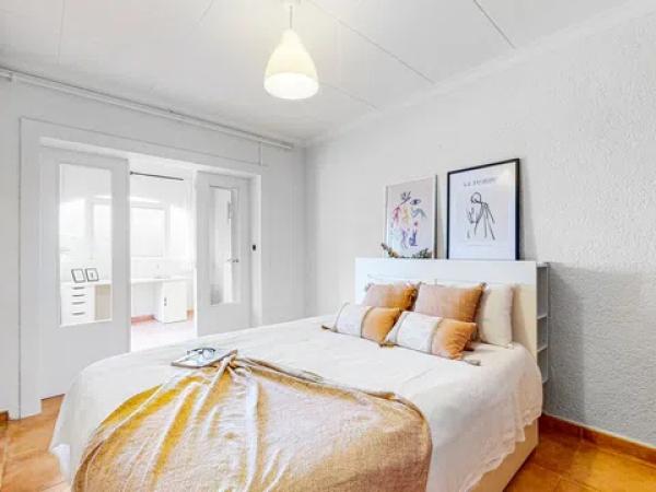 Casa independiente en calle Barrancs