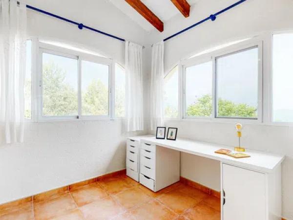 Casa independiente en calle Barrancs