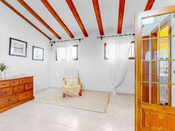 Casa independiente en calle Barrancs