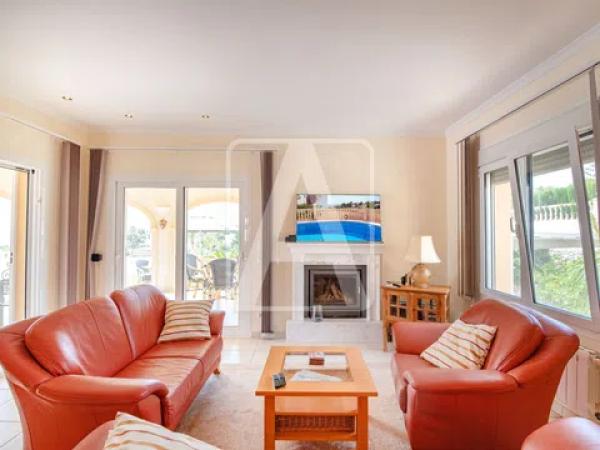 Chalet en La Fustera