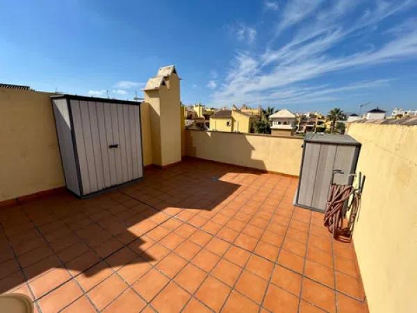 Ático en calle Rafal, 228