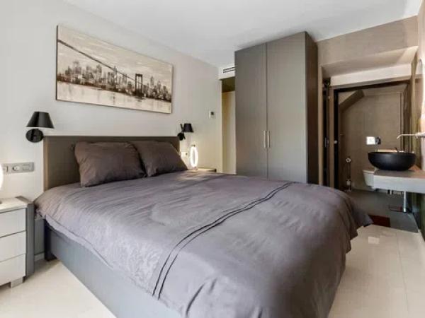 Piso en avenida Principal