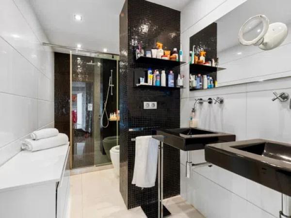 Piso en avenida Principal