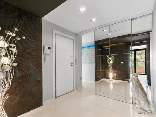 Piso en avenida Principal