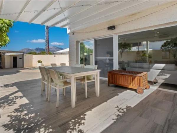 Chalet adosado en calle Turquesa