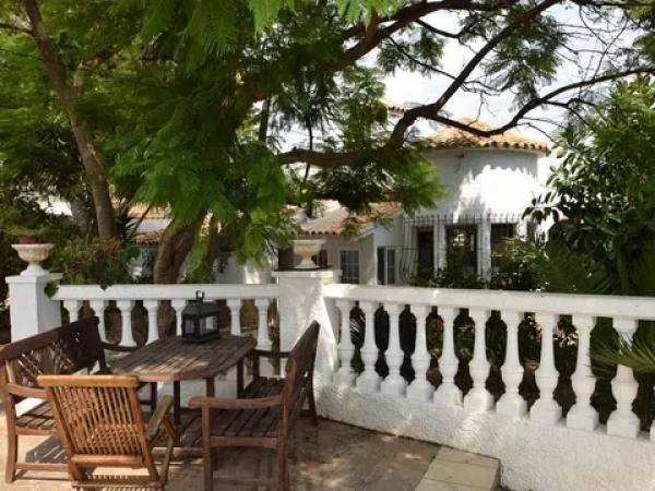 Casa independiente en calle Galatea