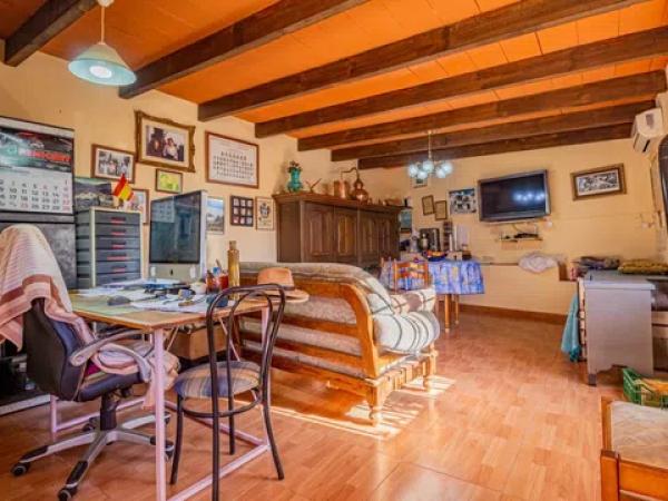 Casa independiente en camino dels Alguers