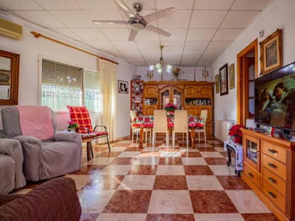 Casa independiente en camino dels Alguers