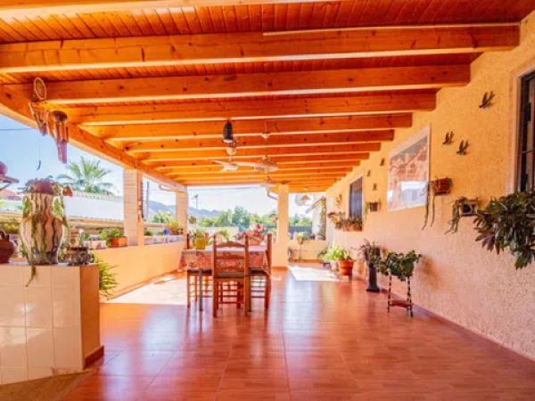 Casa independiente en camino dels Alguers