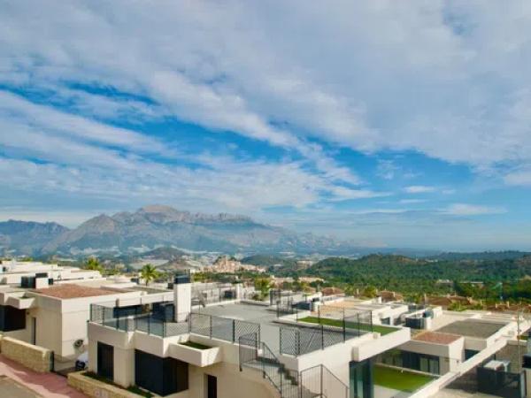 Casa independiente en calle Alto