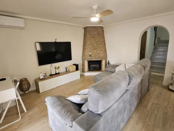 Casa independiente en calle Calderón de la Barca, 30