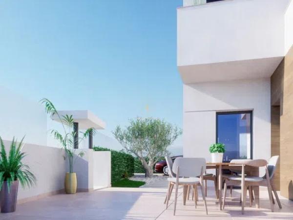 Chalet en Los Montesinos