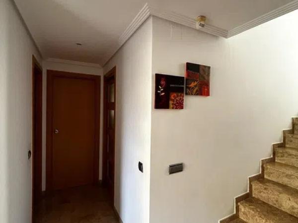 Casa independiente en calle Entrepinos