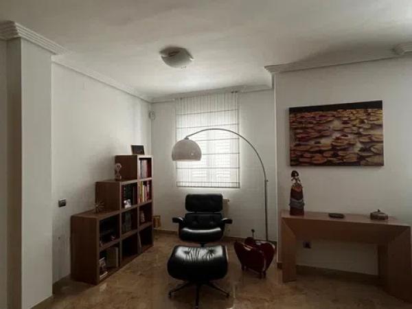 Casa independiente en calle Entrepinos