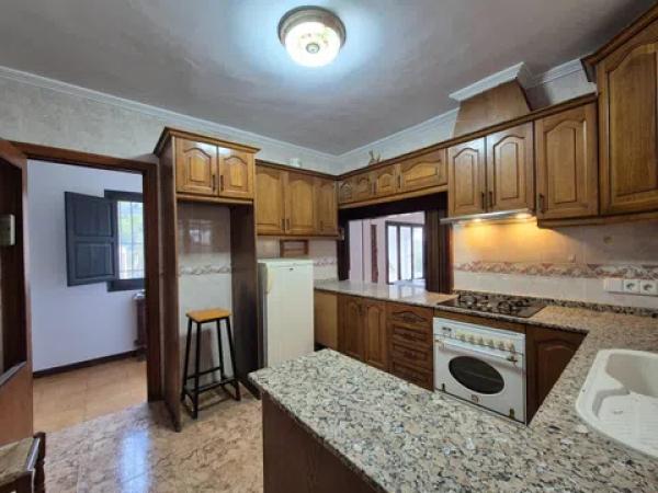 Casa independiente en camino la Casa Groga