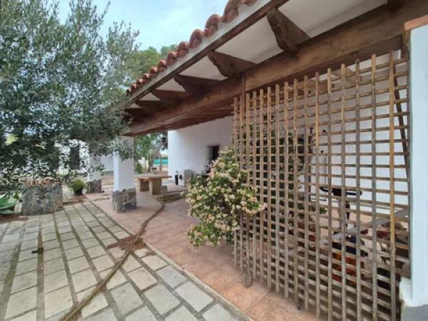 Casa independiente en camino la Casa Groga