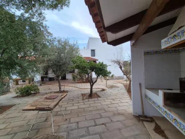 Casa independiente en camino la Casa Groga