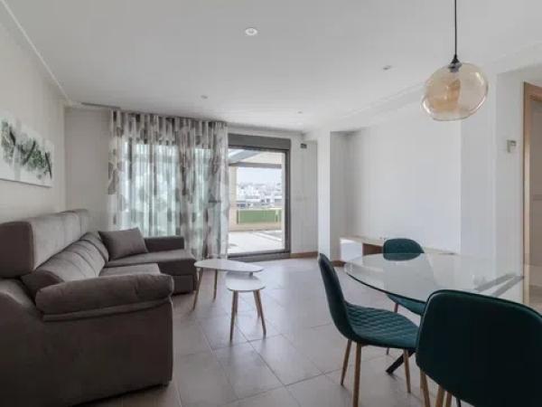 Piso en Arenales del Sol