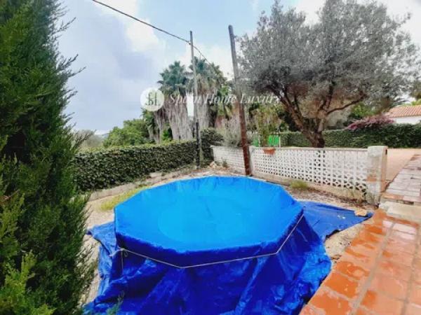 Casa independiente en camino de la Fontana