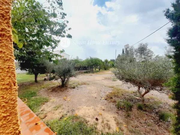 Casa independiente en camino de la Fontana