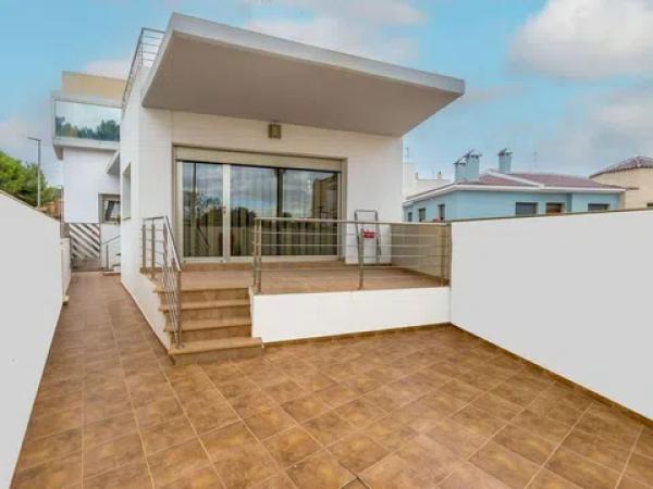 Casa independiente en Malecón del Soto