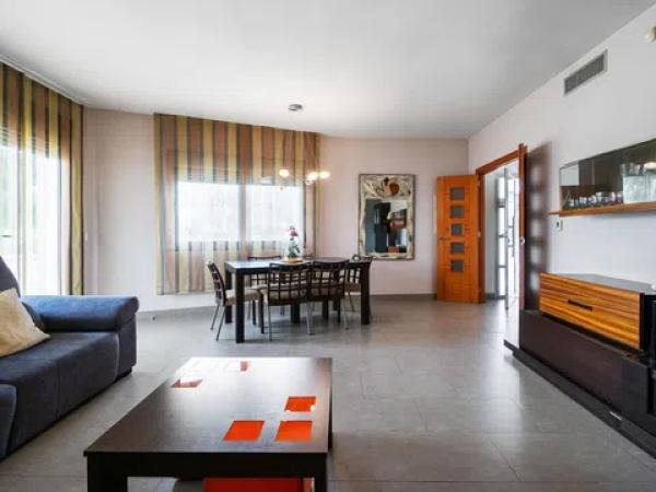 Casa independiente en Malecón del Soto