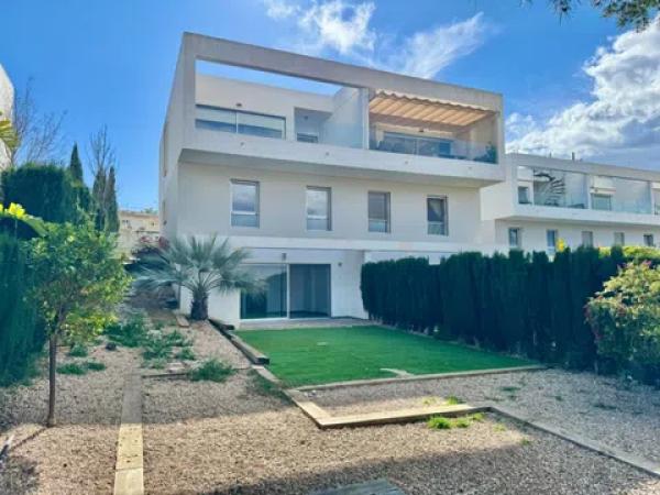 Casa independiente en calle Hércules